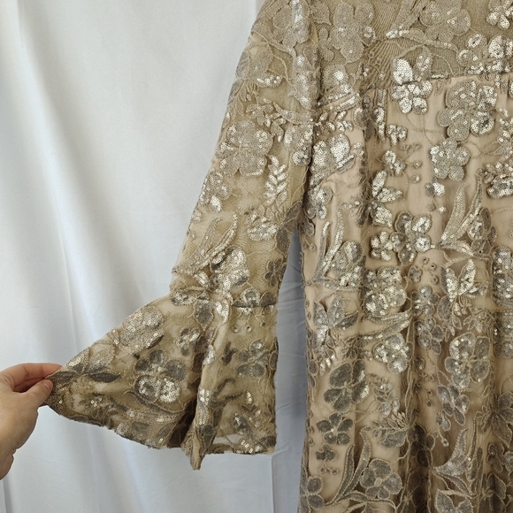 Badgley Mischka Belle Sequin Bell Sleeve Formal Mini Dress 12 Bridal Gown Gold - Picture 6 of 16